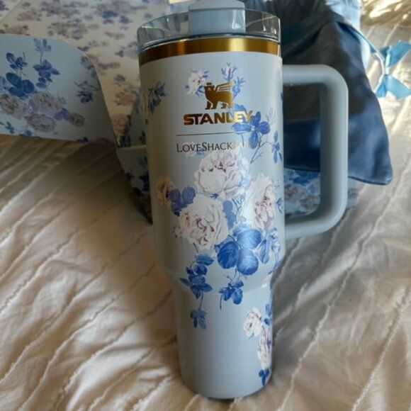STANLY TUMBLER LOVESHACKFANCY 40oz BLUE