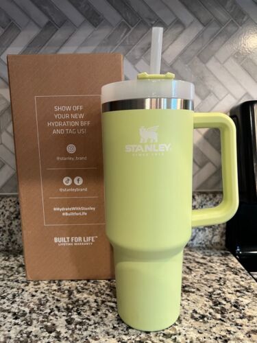 STAINLESS STEEL TUMBLER WITH HANDLE AND STRAW 40oz